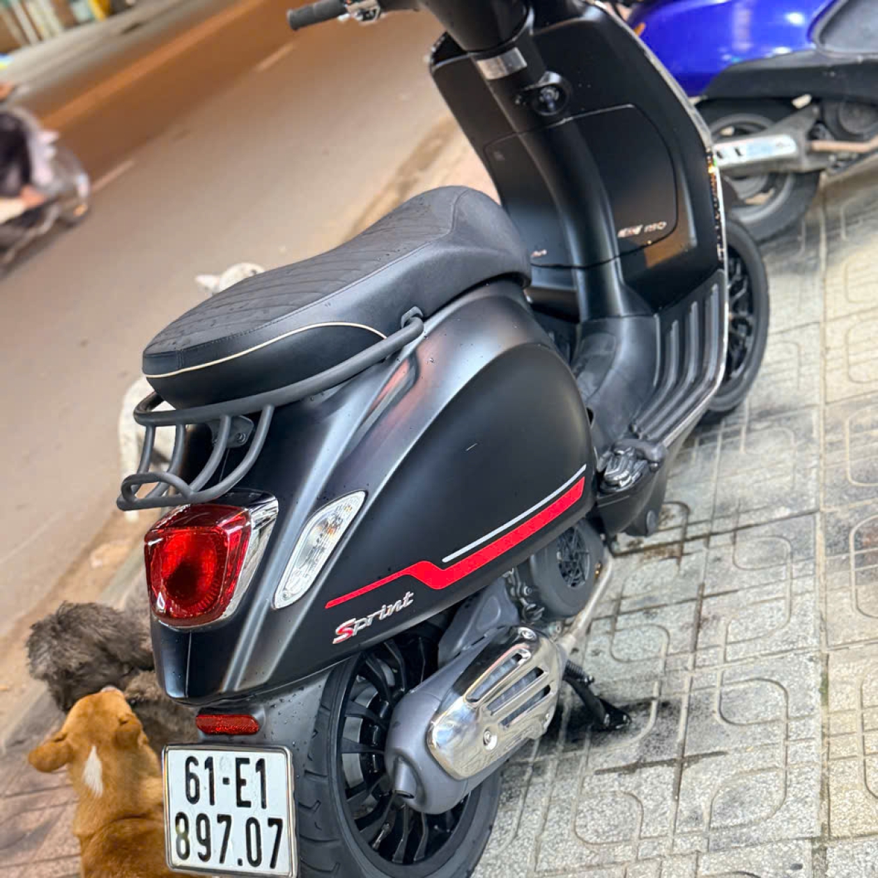 Vespa Sprint 150 ABS 2022 Đen Nhám – Chính Hãng, Phong Cách Ý, Động Cơ i-Get