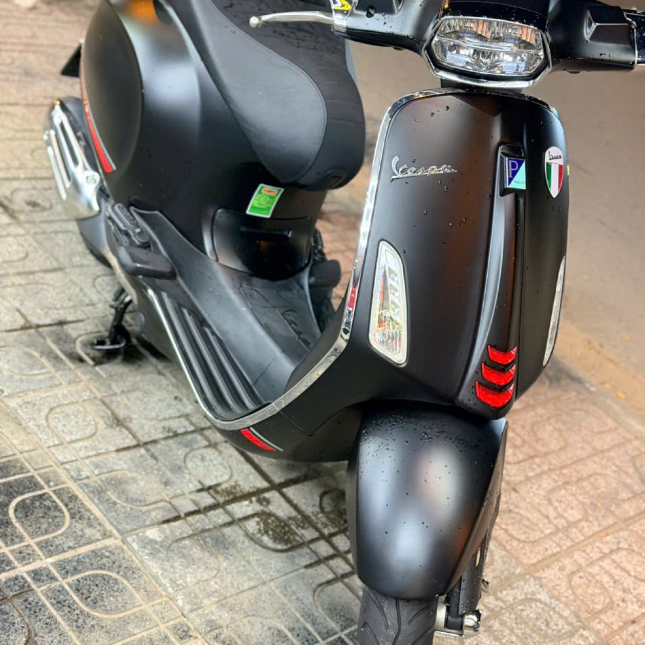 Vespa Sprint 150 ABS 2022 Đen Nhám – Chính Hãng, Phong Cách Ý, Động Cơ i-Get