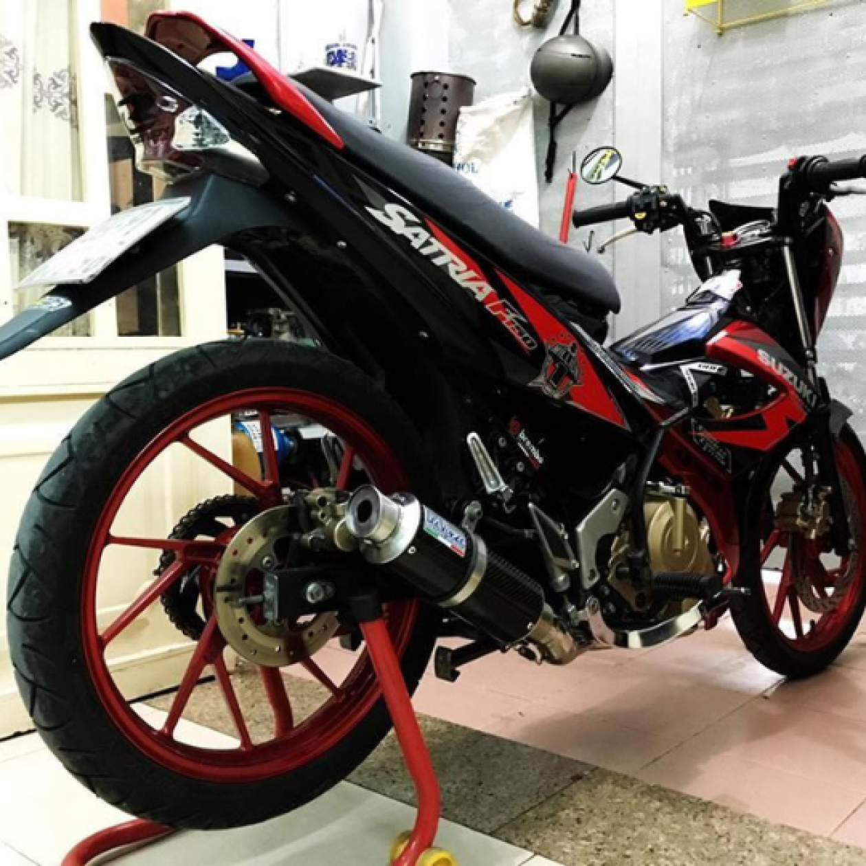 Suzuki Raider 150
