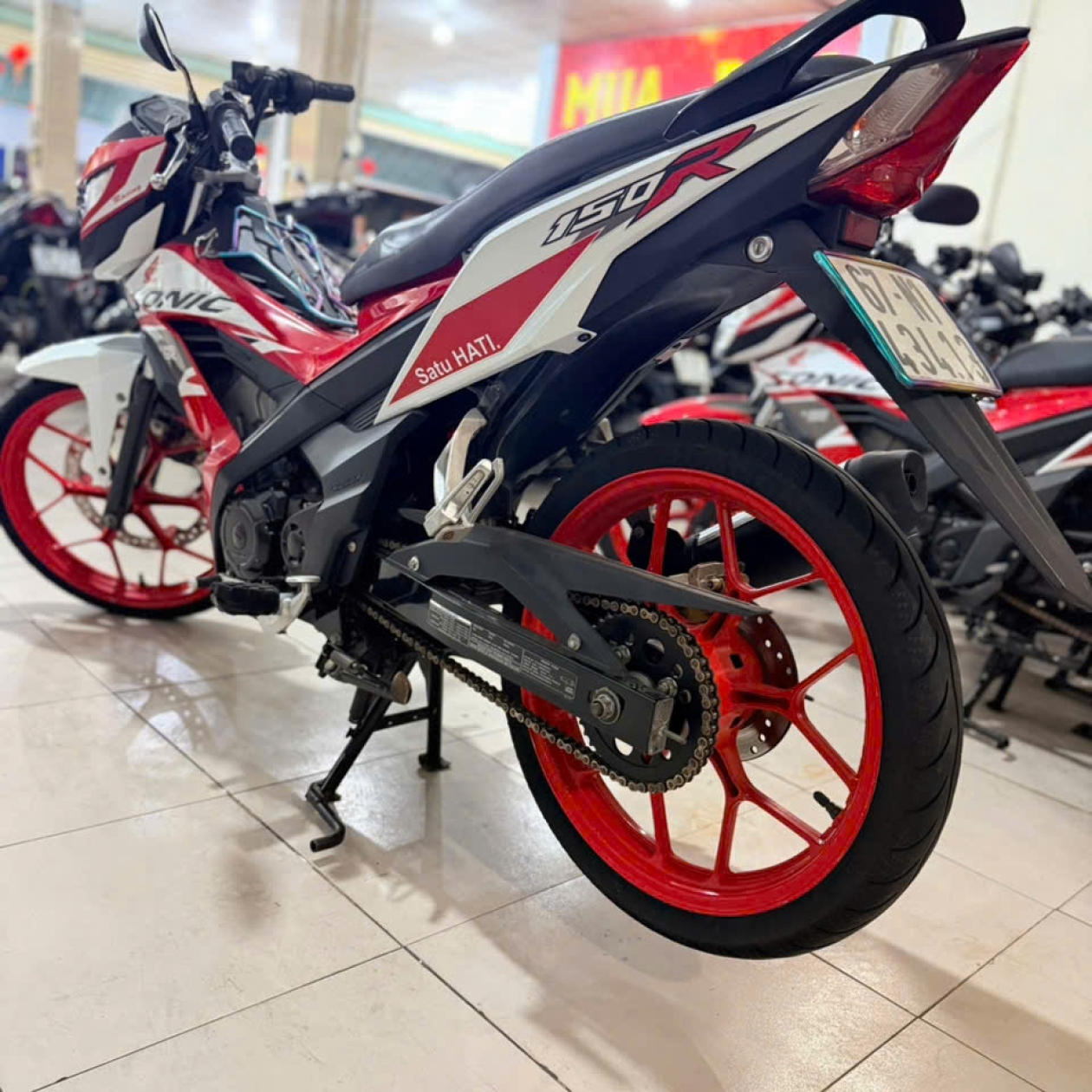 Honda Sonic 150R