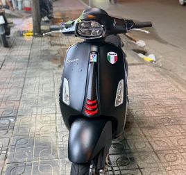 Vespa Sprint 150 ABS 2022 Đen Nhám – Chính Hãng, Phong Cách Ý, Động Cơ i-Get